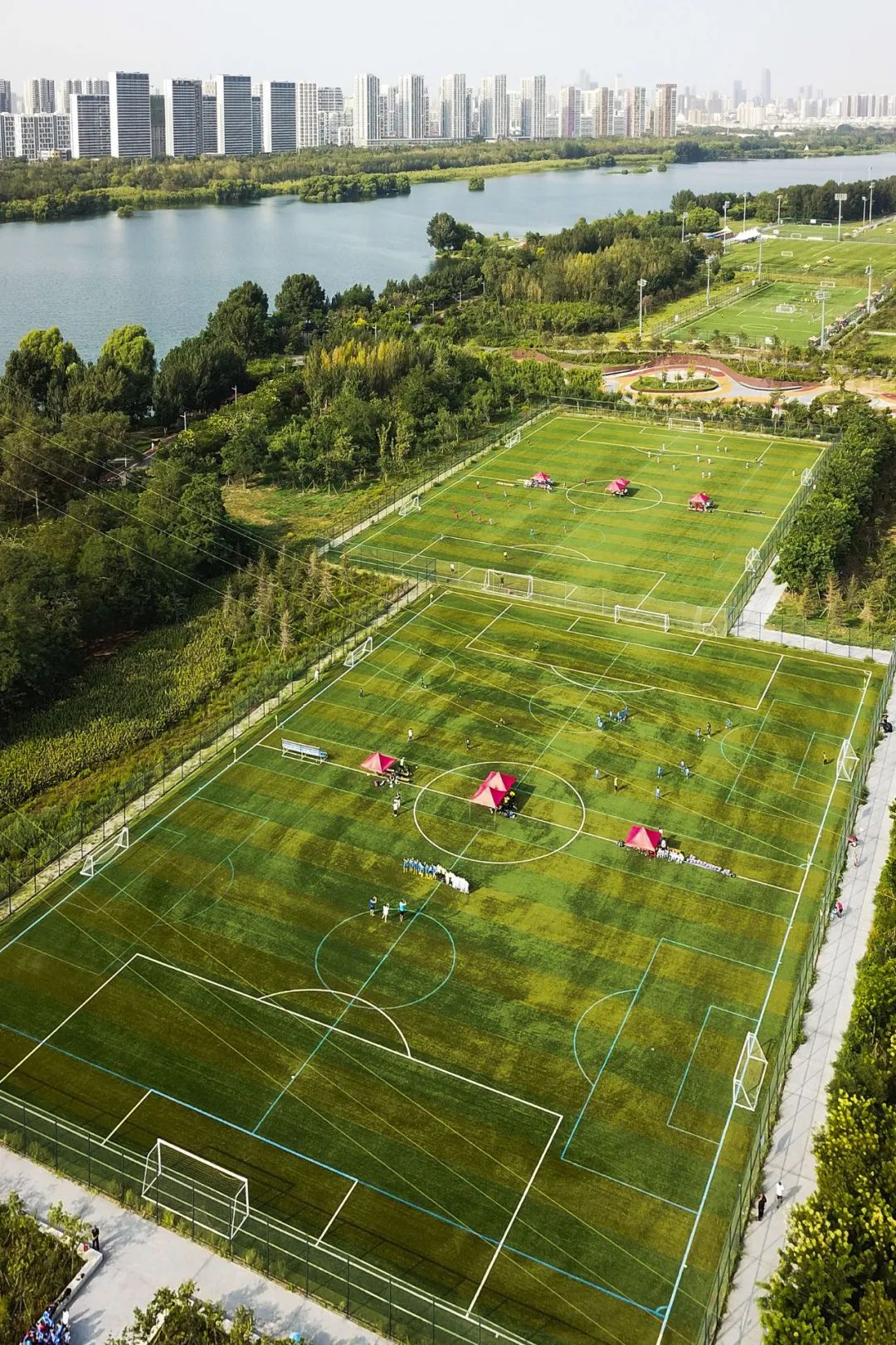 沈阳工业大学校运会_沈阳工业大学游泳馆_沈阳工业大学游泳比赛冠军