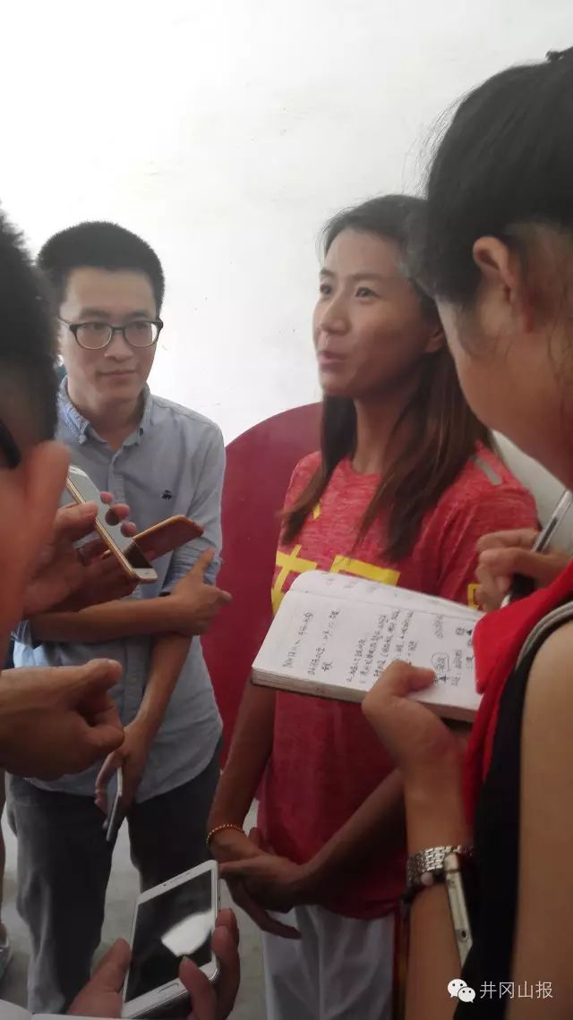 奥运竞走冠军2020_视频奥运精彩冠军竞走是真的吗_竞走奥运冠军精彩视频