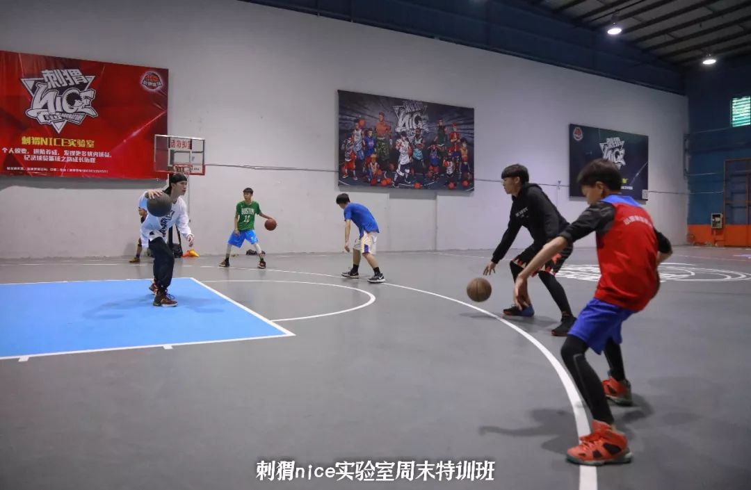 光明篮球学校_光明篮球训练营_光明坝篮球赛冠军名单