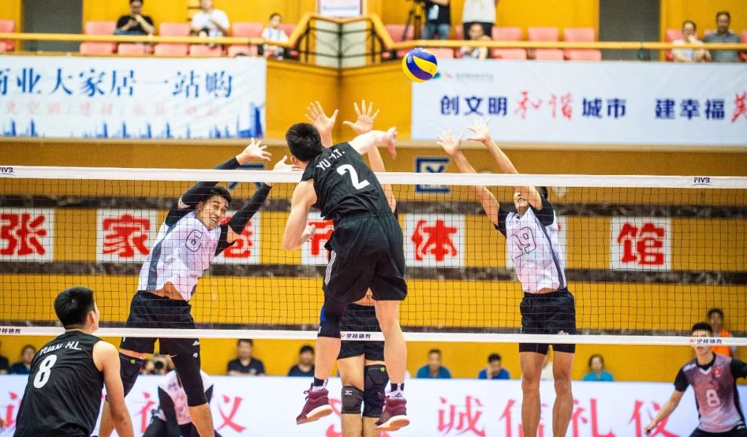 悠闲足球赛冠军_悠悠足球_悠闲足球赛冠军是谁