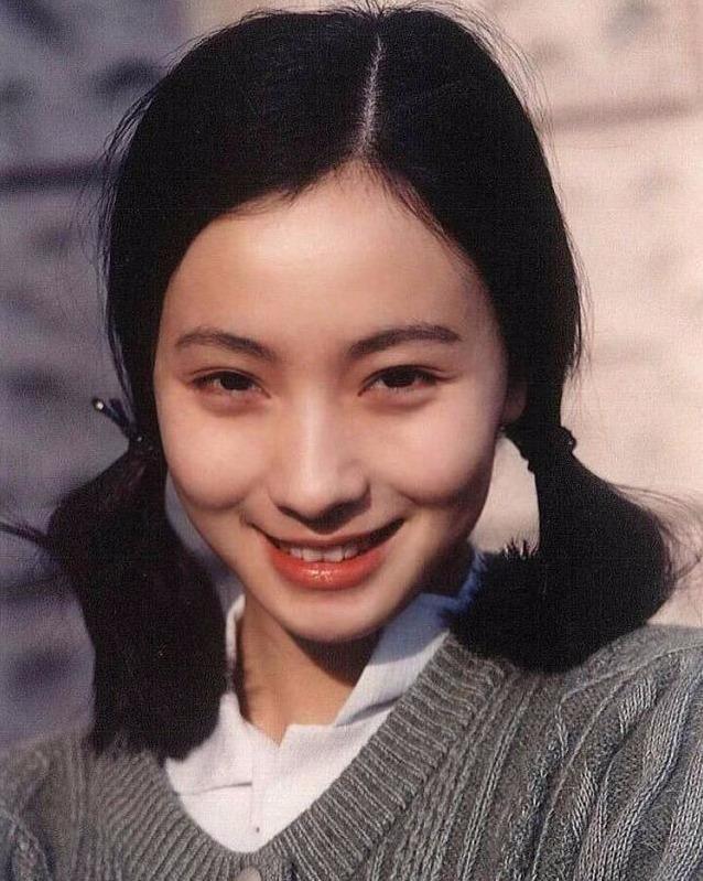 姜文文游泳冠军是哪一年_姜文获奖记录_姜涵文游泳
