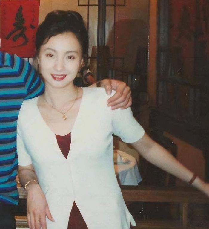 姜文获奖记录_姜文文游泳冠军是哪一年_姜涵文游泳