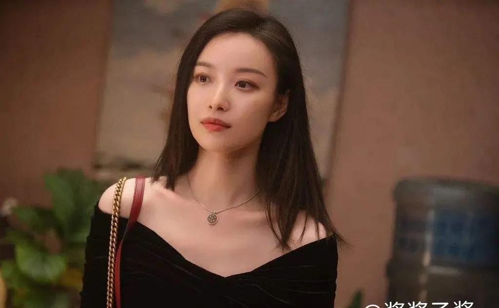 姜文游泳照_姜涵文游泳_姜文文游泳冠军是哪一年
