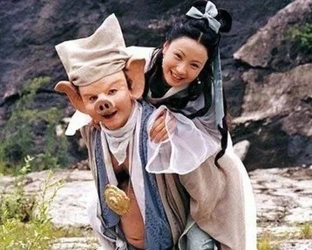 姜文游泳照_姜文文游泳冠军是哪一年_姜涵文游泳