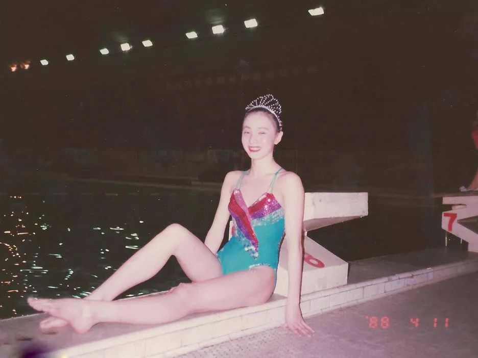 姜文文游泳冠军是哪一年_姜文游泳照_姜涵文游泳