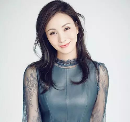 姜涵文游泳_姜文游泳照_姜文文游泳冠军是哪一年
